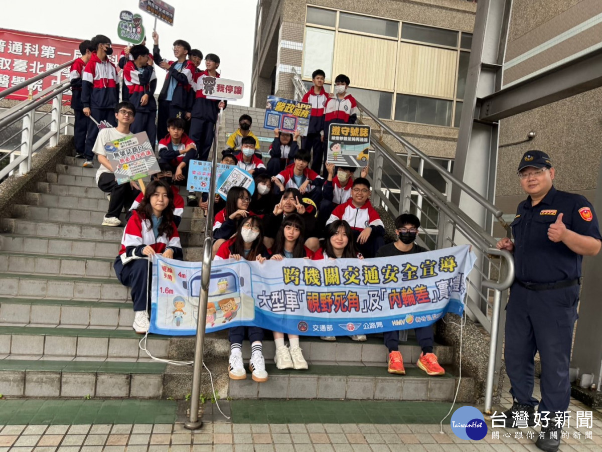 桃園市政府警察局交通警察大隊全力推廣「防衛駕駛」觀念,期盼提升青年族群的安全防護意識。<br /><br /> <br /><br />