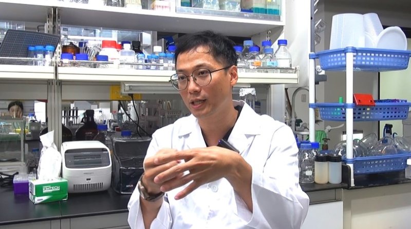 為細胞激素抗癌療法加上「安全鎖」 高醫大林文瑋獲吳大猷先生紀念獎
