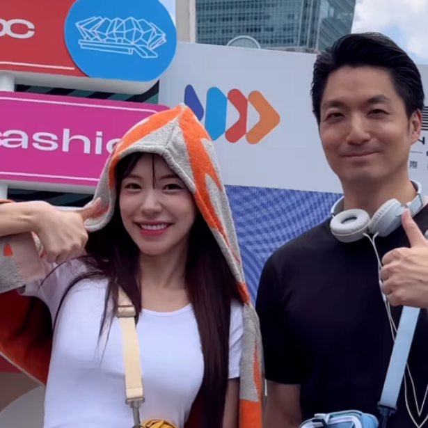李多慧合體蔣萬安拍攝廣告。(圖/翻攝李多慧IG)