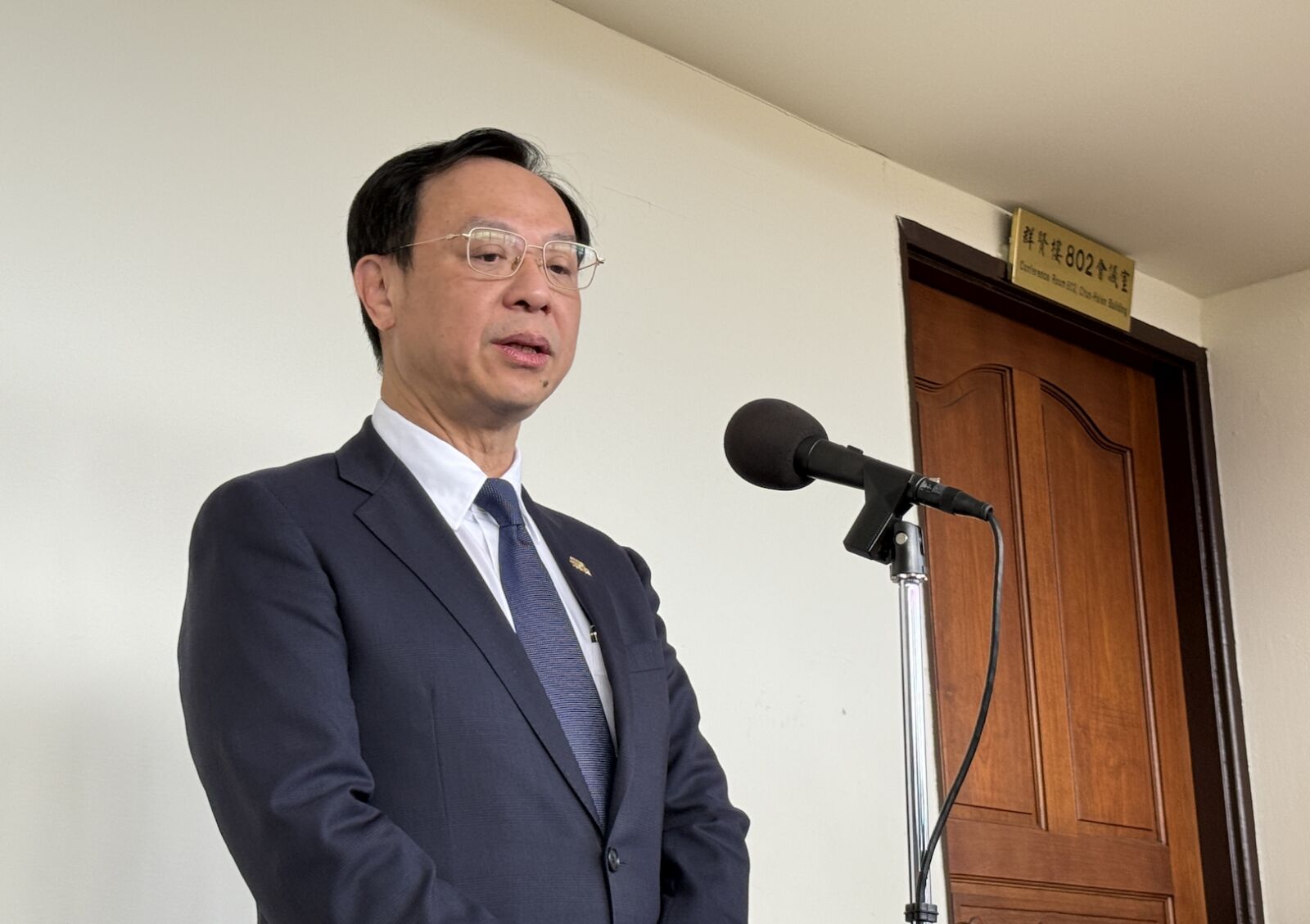 毒油案起訴 石崇良露面不談去留、只謝檢調迅速結案 240 毒油案起訴 石崇良露面不談去留、只謝檢調迅速結案 239