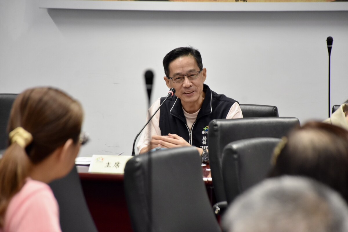 ▲經發局長張峯源主持油品協調會議。(圖/記者顏淑娟翻攝)