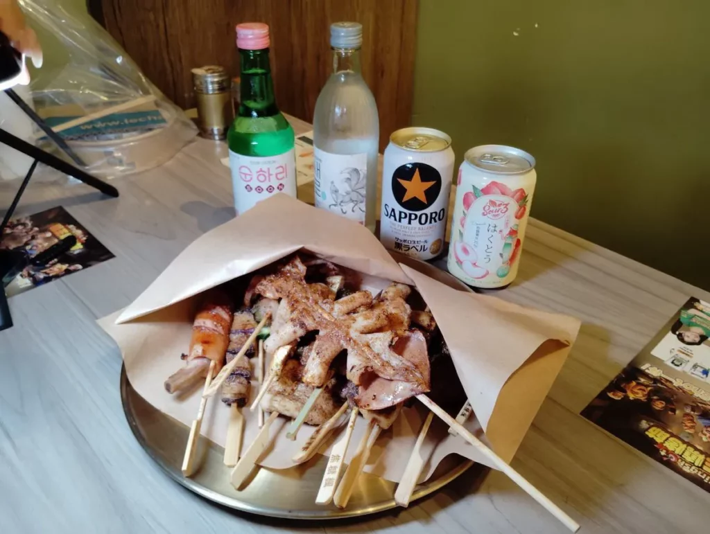 臨江觀光商圈美食種類多元(禁止酒駕,酒前酒後不開車,安全有保障;未滿十八歲禁止飲酒)