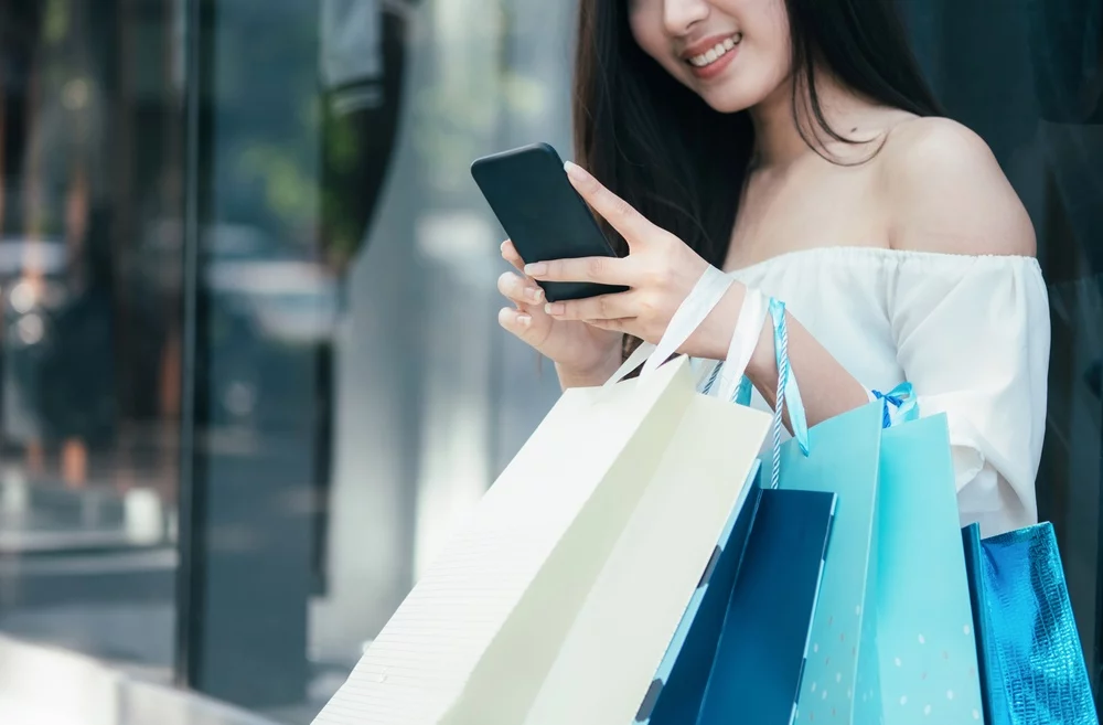 TikTok瘋傳「與父母同齡的我」挑戰,為何讓年輕世代集體陷入人生沉思? TikTok瘋傳「與父母同齡的我」挑戰,為何讓年輕世代集體陷入人生沉思?