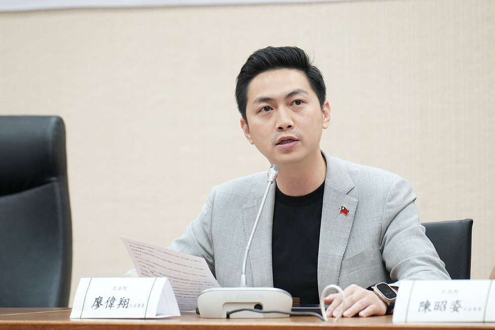 庇護工場因虛擬採購年損10億訂單? 廖偉翔籲中央儘速改革 244 庇護工場因虛擬採購年損10億訂單? 廖偉翔籲中央儘速改革 243