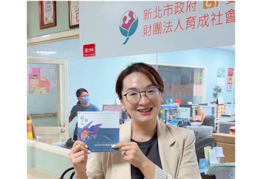 翁曉玲刪凍國務機要費 顏蔚慈赴蘆洲力挺庇護工場 285 248260821a05