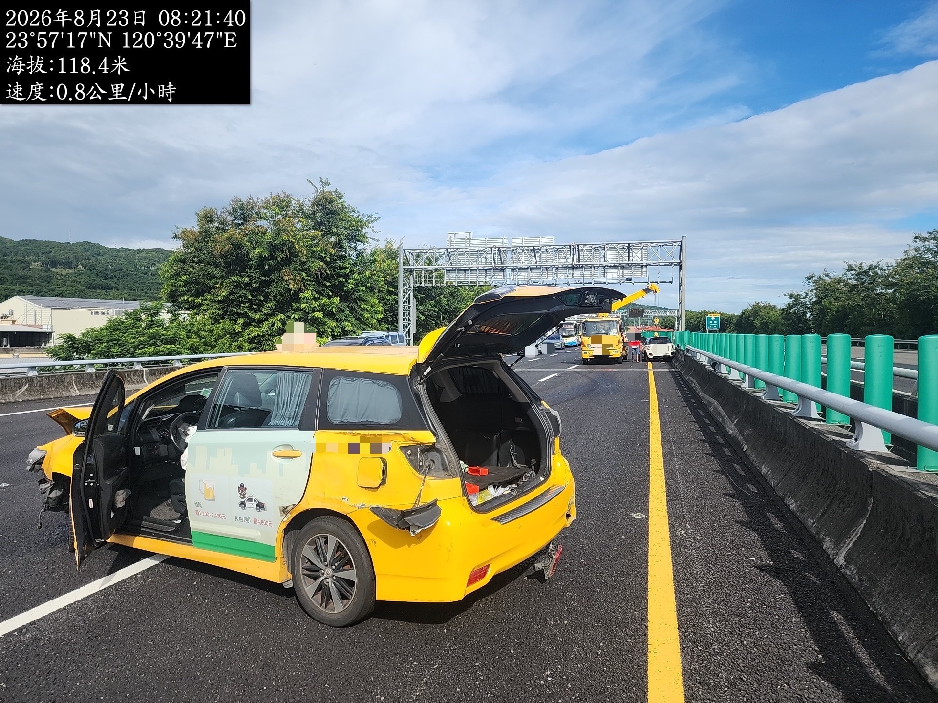 國3草屯段營業小客車驟切車道釀3車事故　2人受傷、駕駛恐遭吊照並涉公共危險罪