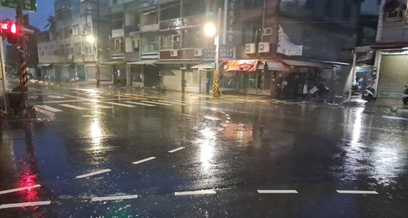 梓官區嘉展路路口至典昌路路口積水已退  開放正常通行