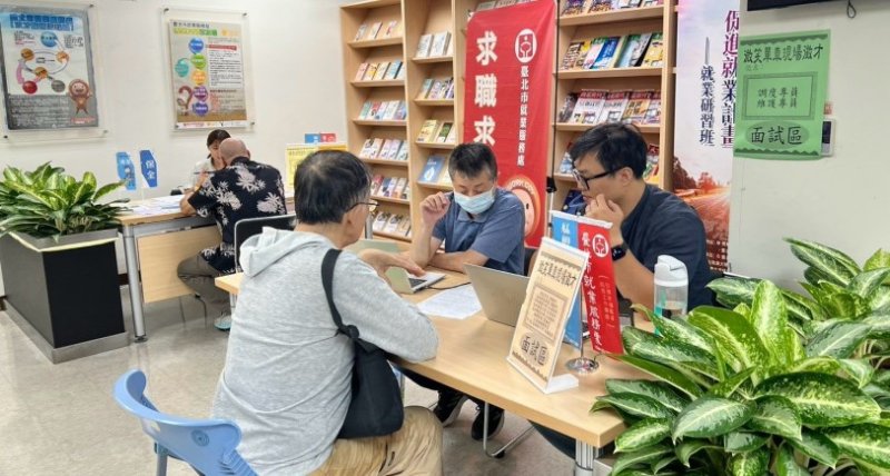 暑期徵才持續發燒! 北市就服處聯手20家優質企業 釋出近千個多元職缺
