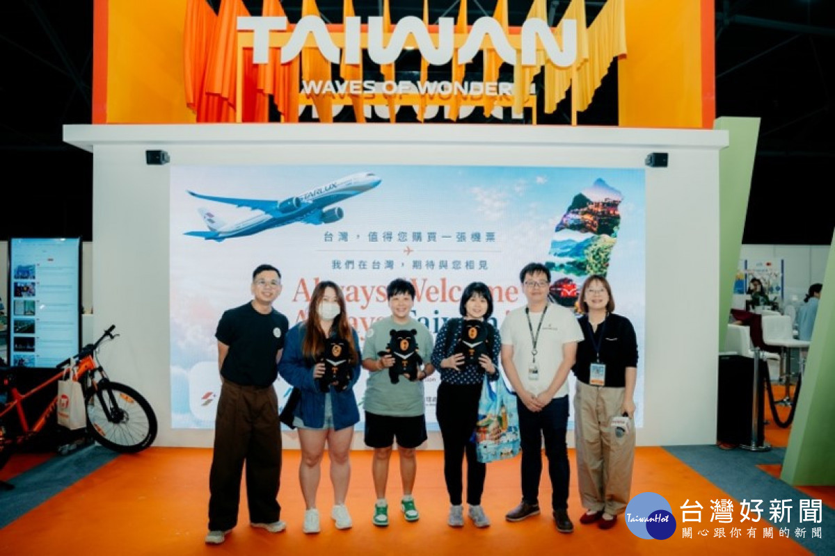 台灣民宿協會與星宇航空於新加坡旅展宣布串聯優惠活動正式開跑。(圖/台灣民宿協會)