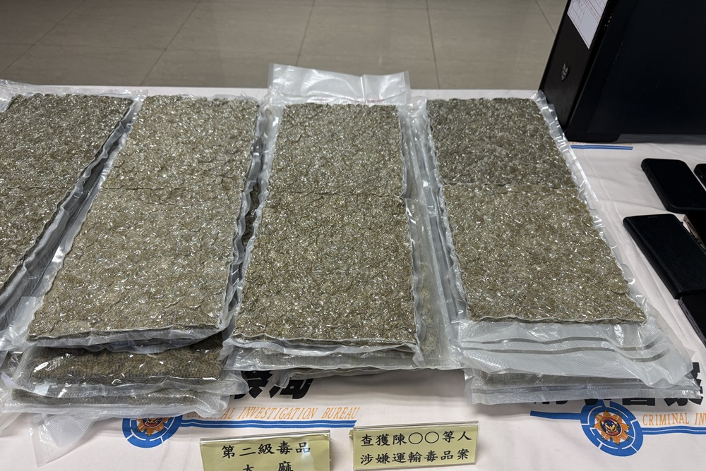 進口床墊夾藏大麻 跟監7天7夜查獲21公斤逮5人 227 cnews204260824a02