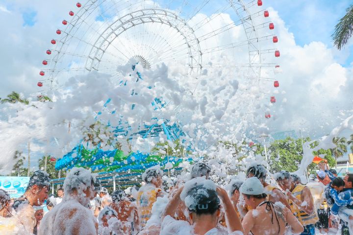 暑假倒數!樂園祭出「雙人899元」玩馬拉灣 再搭摩天輪不到630元