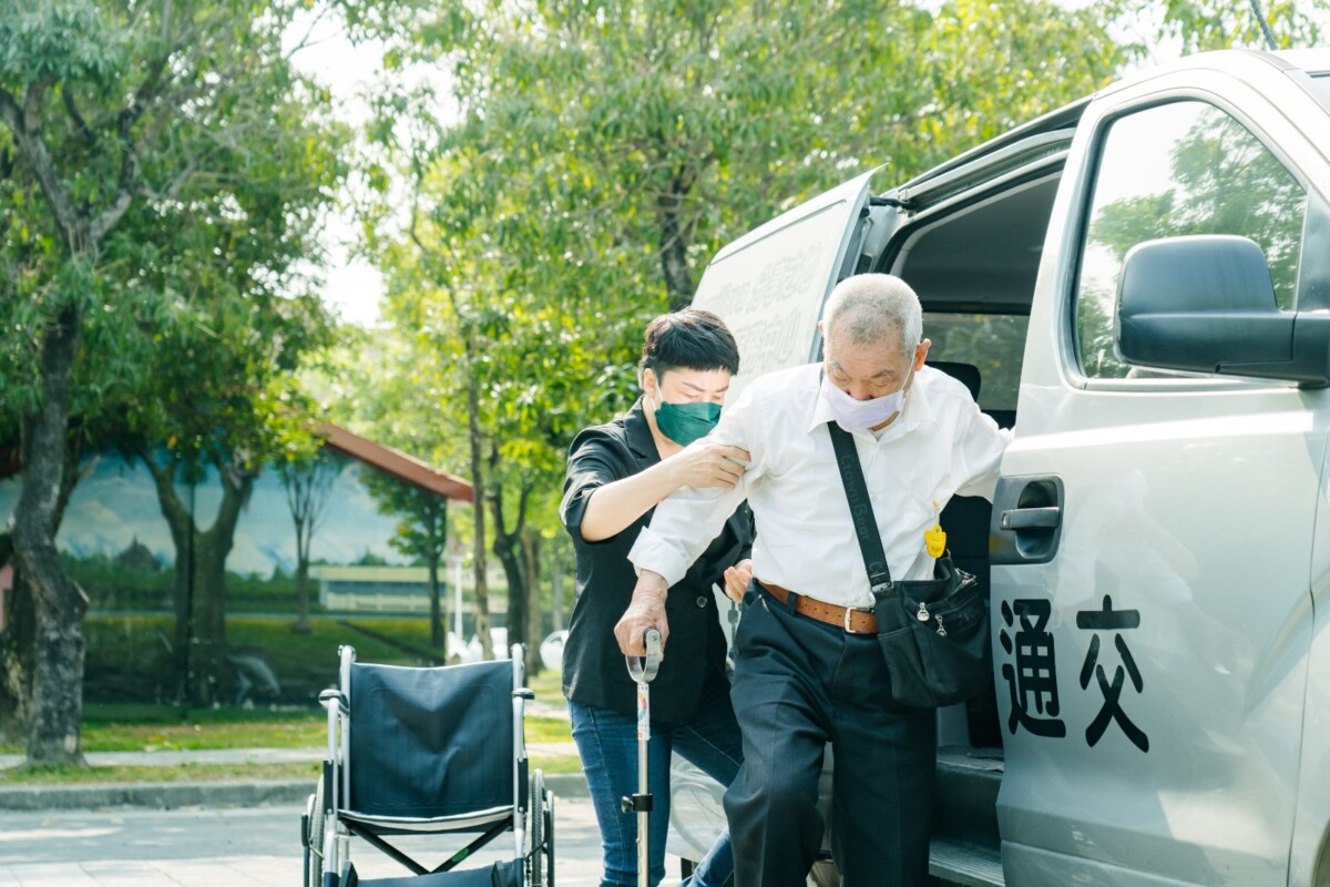 《2026 讓假期充滿愛 墾丁凱撒 x 畢嘉士》不讓老車成為照護缺口，陪伴長輩安心門平安回