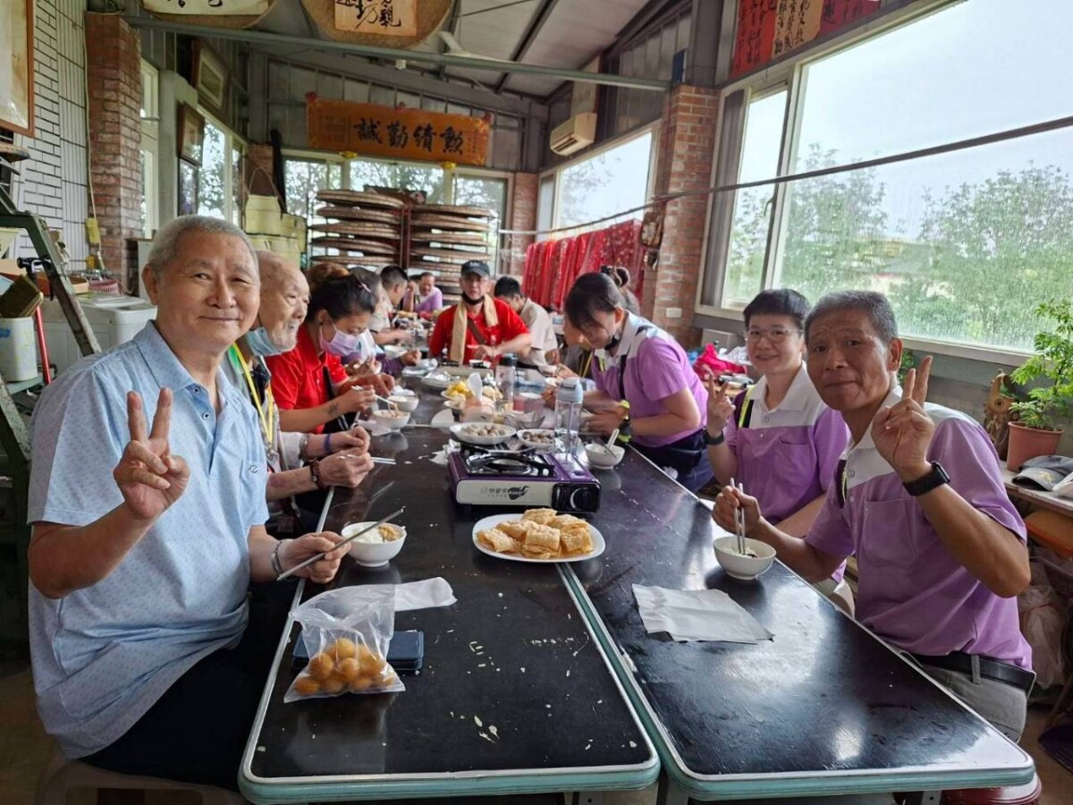 SQ08252 8彰化榮家帶長輩茶鄉微旅行