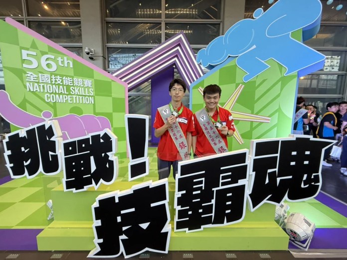 中原大學攜手印尼抗氣候健康風險 獲亞太永續行動獎肯定 照片3 北科附工花藝羅翊淮(左),林志炫(右)表現優異 0 result
