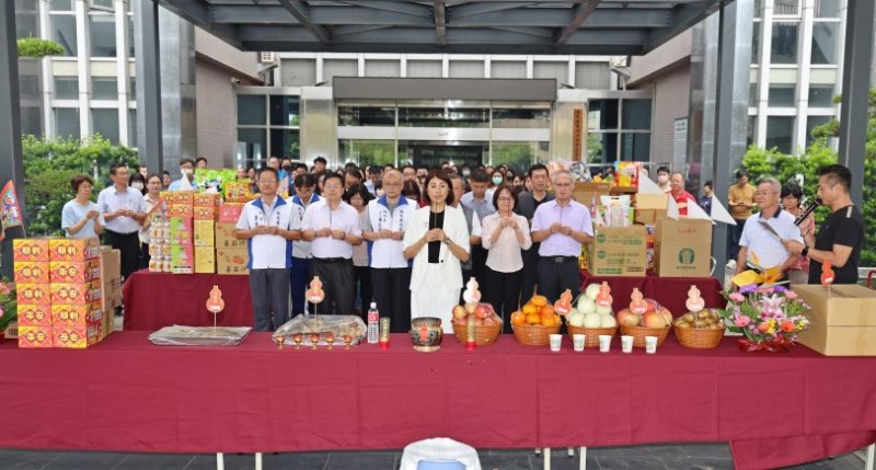 慶讚中元縣府普度　許縣長主祭祈安消災