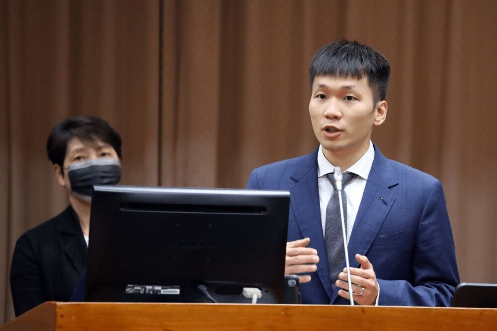 菲律賓控抵台才知情瓊斯盃「保送制」 李洋:已要求依國際規範檢討 230 菲律賓控抵台才知情瓊斯盃「保送制」 李洋:已要求依國際規範檢討 229