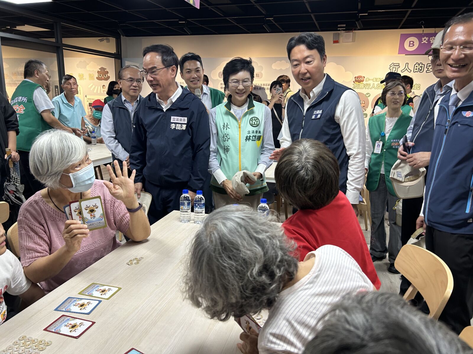 從車本走向人本交通 陳世凱盼交安教育從幼兒扎根、擴大全國據點 210 從車本走向人本交通 陳世凱盼交安教育從幼兒扎根、擴大全國據點 209
