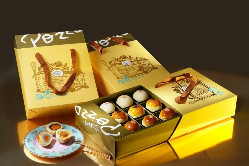 神旺普諾麵包坊推出「金月藏香.蛋黃酥禮盒」,由主廚純手工製作三款台式酥點,將層層酥香與飽滿內餡收進九入禮盒。(圖/普諾麵包坊提供)