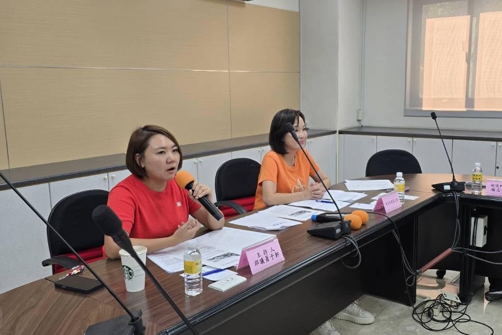高雄淪兒虐之都? 邱于軒揭數據:3年14童受害離世 240 高雄淪兒虐之都? 邱于軒揭數據:3年14童受害離世 239