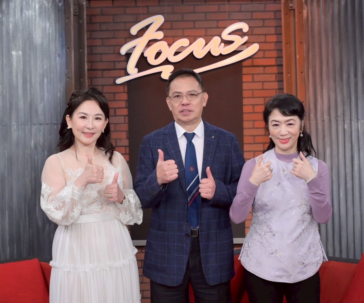 圖/陳力瑜和氫分子專家林紫貴、品牌經理諸蕙媛(圖左至右),分享工作人生。(名德國際傳播提供)