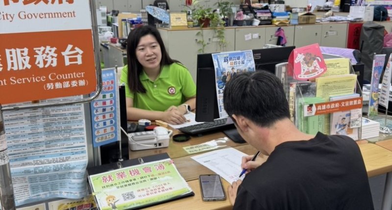中高齡投入缺工產業順利重返職場 還可申領高額獎助金