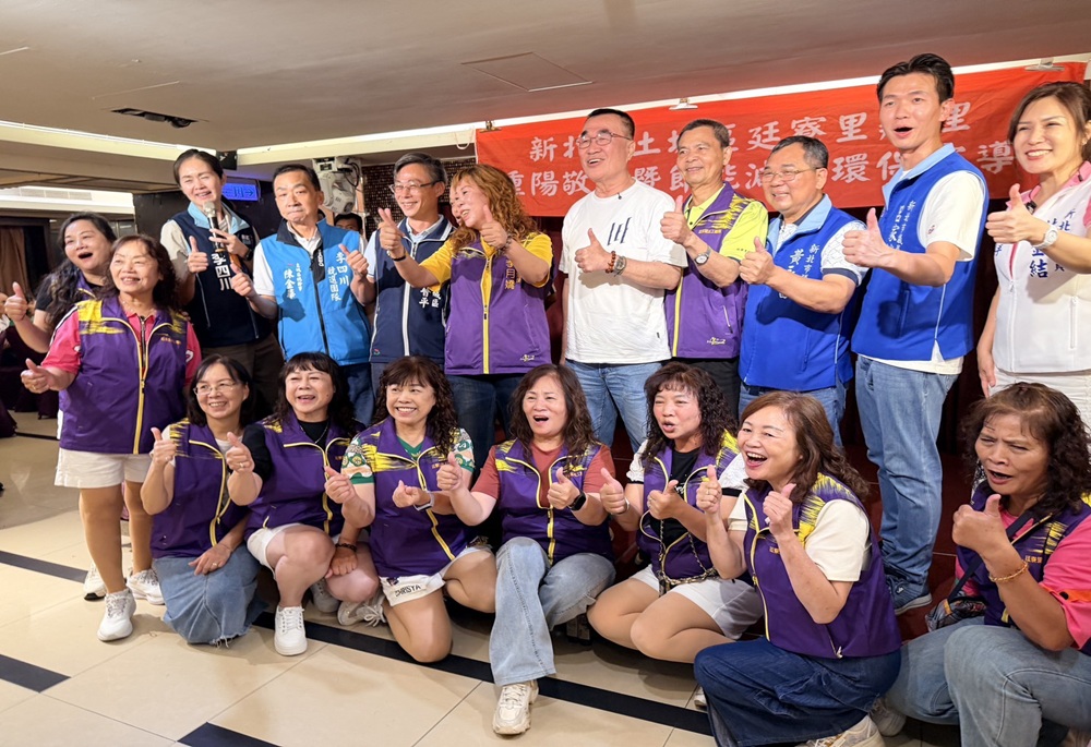 李四川一日勤跑8區基層 里長力挺:踏實與歷練值得信賴 207 248260831a02
