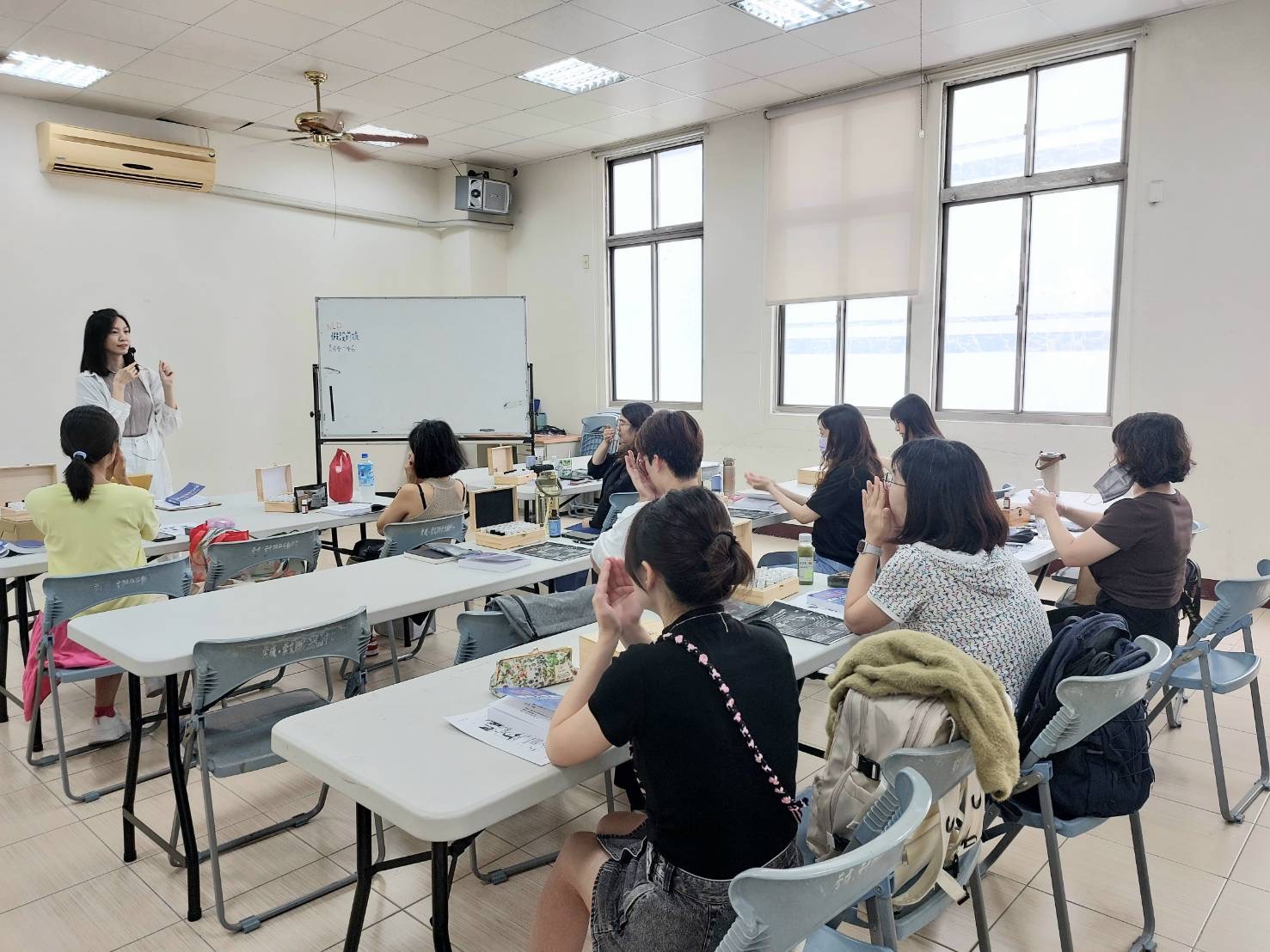 神經可塑性實證：IAANLP解析如何藉由NLP科學機制改寫「情緒DNA」 189