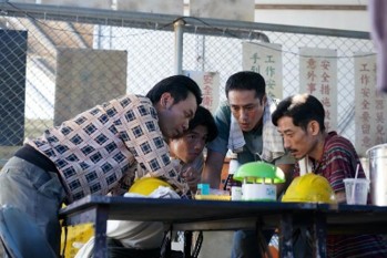 《都市開基祖》本屆金鐘獎表現亮眼,一舉入圍戲劇節目獎、導演獎、男主角獎、男配角獎、最具潛力新人獎、編劇獎及戲劇類燈光獎等7項大獎。(圖/客家電視台提供)