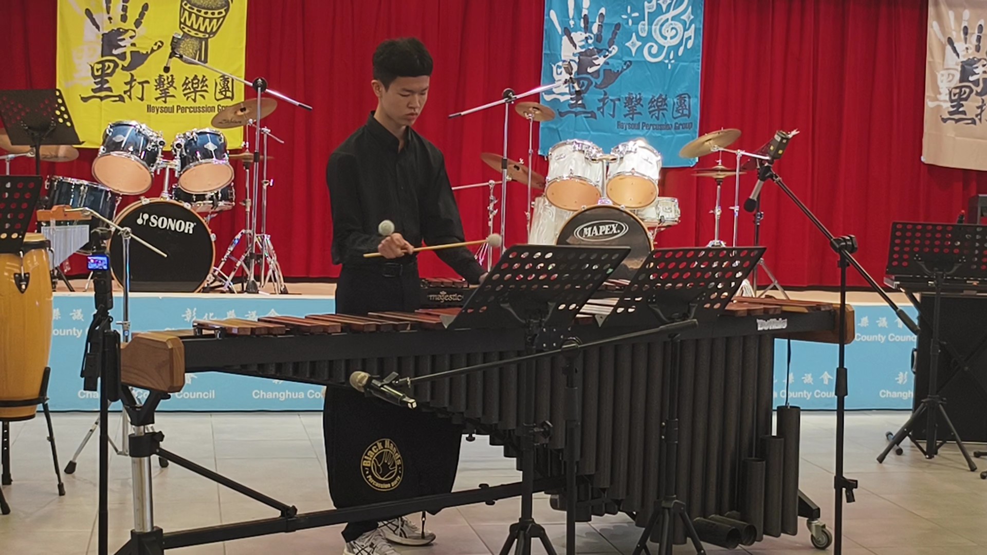 SQ09275 3黑手打擊樂團「擊聚」