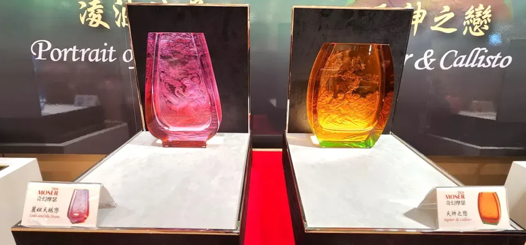 會場展示國際雕刻大師作品
