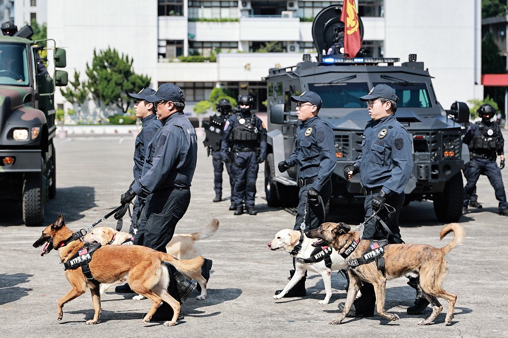 最萌「毛英雄」出任務 緝毒偵爆、災區搜救犬雙十國慶顯神通 262 最萌「毛英雄」出任務 緝毒偵爆、災區搜救犬雙十國慶顯神通 261