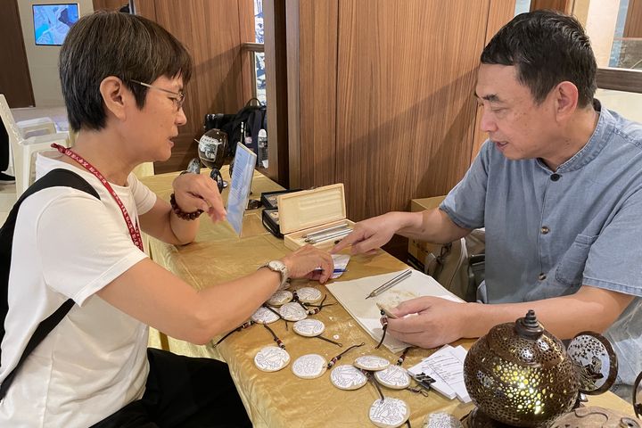 美麗中華/海南非遺寶島獻藝 黎錦、椰雕與民歌齊展風華