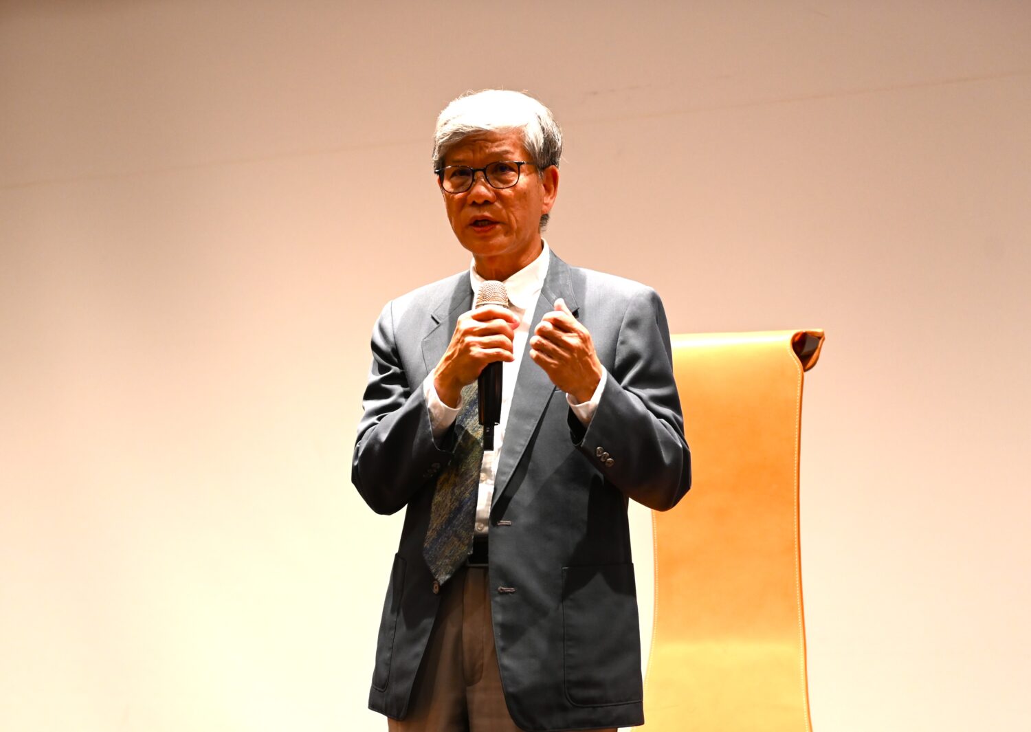 翁英惠40年設計教育經驗傳承 樹德科大論壇聚焦藝術跨域與社會實踐