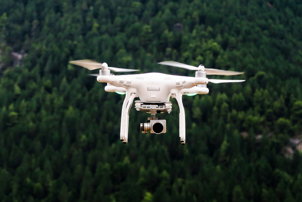 無人機摻陸製晶片、鏡頭交軍方 上櫃公司副董羈押禁見 222 無人機摻陸製晶片、鏡頭交軍方 上櫃公司副董羈押禁見 221