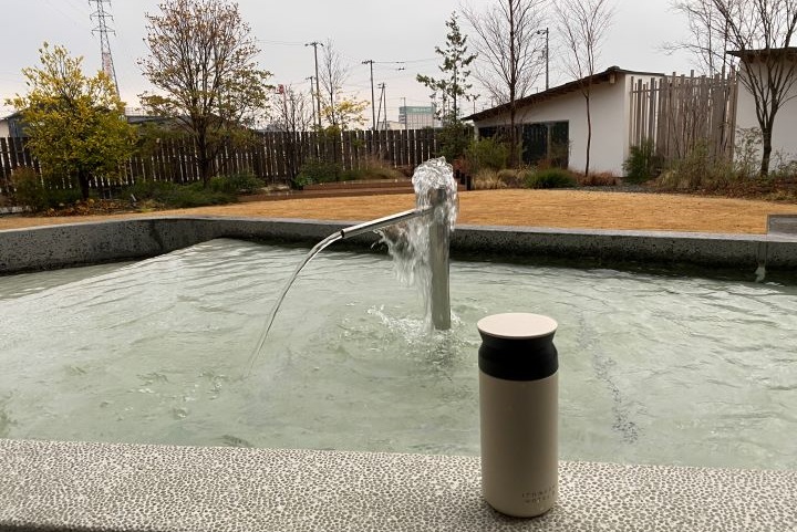 隈研吾操刀 入住愛媛水都西条零耗能飯店