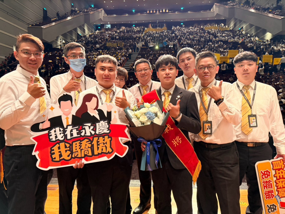 永慶房屋經紀人員鄭偉祥分享，公司重視團隊合作，夥伴彼此支援有默契、不用單打獨鬥。