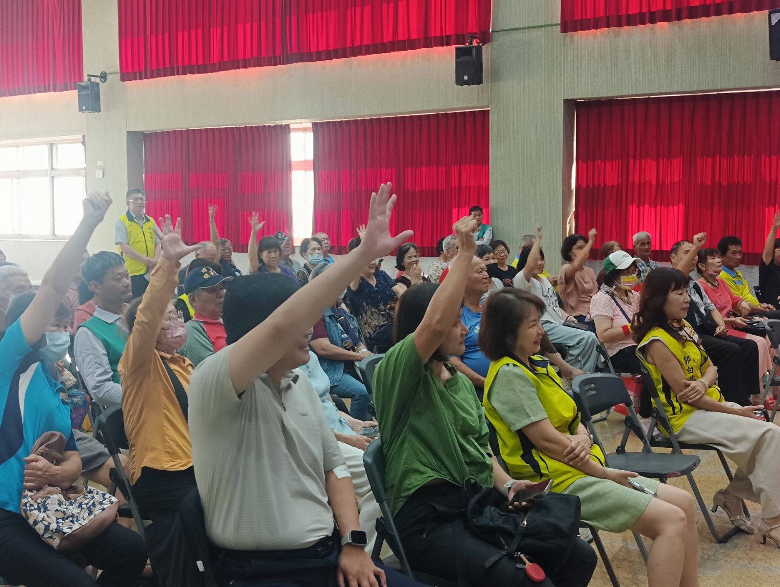 SQ10146 2彰化郵局邀長輩歡唱樂活兼防詐