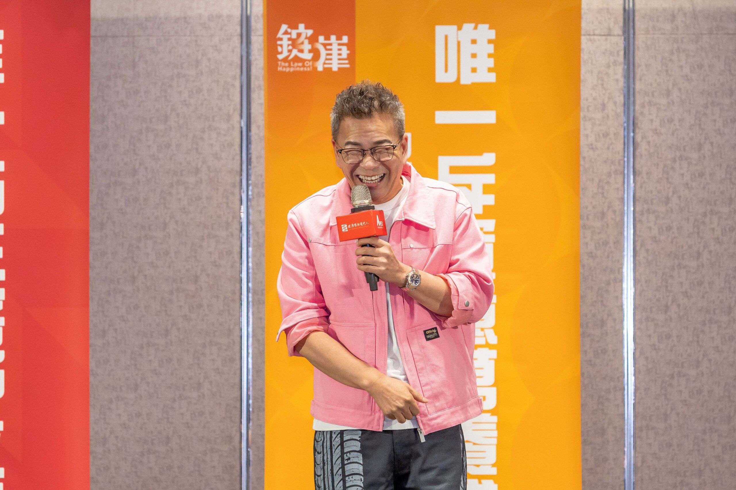 沈玉琳在講座中以幽默包裹真心的分享，讓保險不再只是艱澀的商品名詞，而是每個家庭都應及早思考的風險準備。圖/ 錠嵂保經