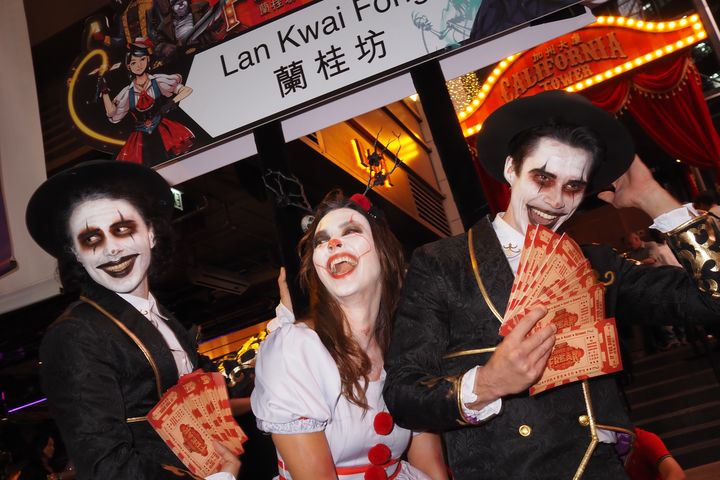 香港萬聖月/全港最大Cosplay 街頭派對 免費觀光巴士及派對電車體驗 共享精彩時刻