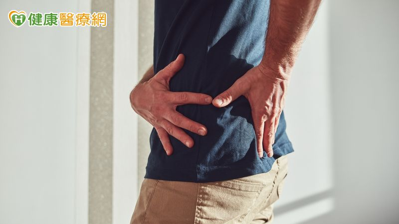 才41歲就換人工髖關節!他從大學痛到現在 醫揭「早發性髖關節炎」