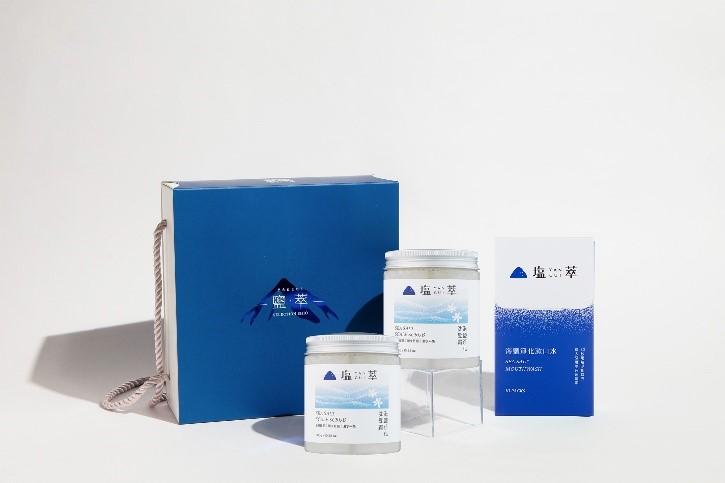 ▲雲嘉南濱海觀光圈-塩萃-Salt 你隨心所浴禮盒。(圖：記者朱星明翻攝)