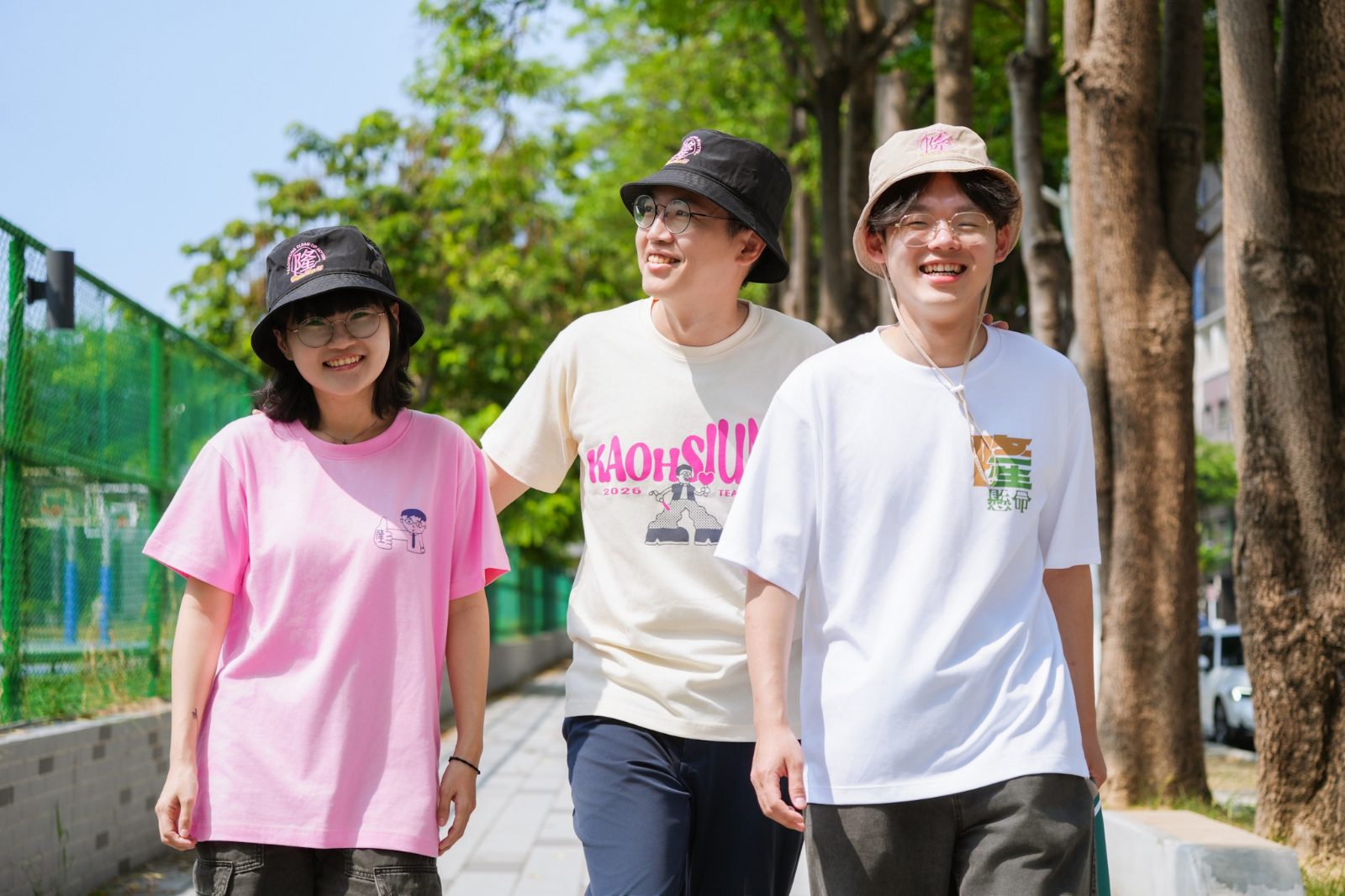 ▲百變隆隆3款限量潮T亮相。(圖/賴瑞隆辦公室提供)