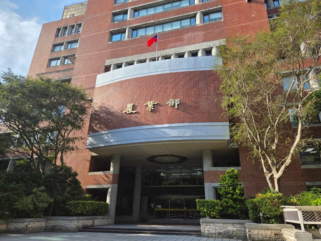 農業部相關單位與駐菲律賓代表處努力協助國內種畜業者開拓海外市場,展現重要成果。圖/農業部提供