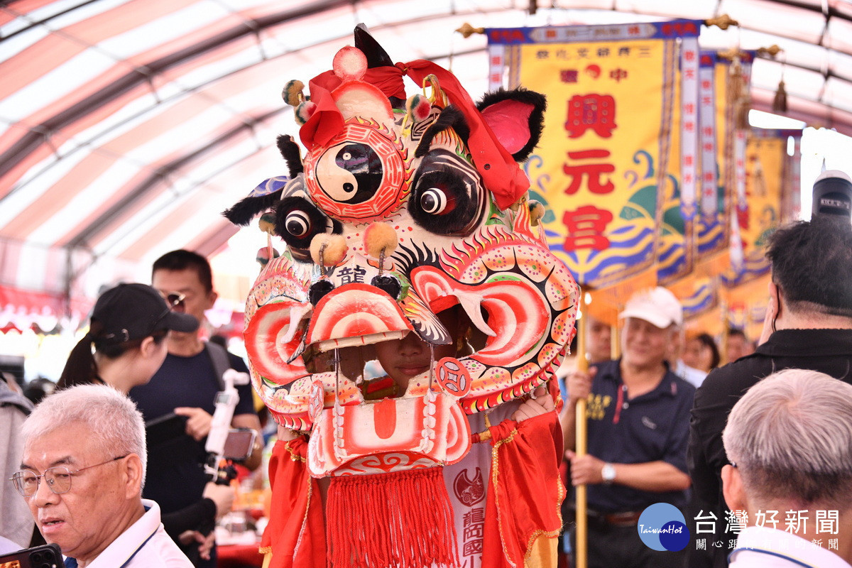 2026三界爺文化祭令旗交接儀式盛大登場。<br /><br /> 
