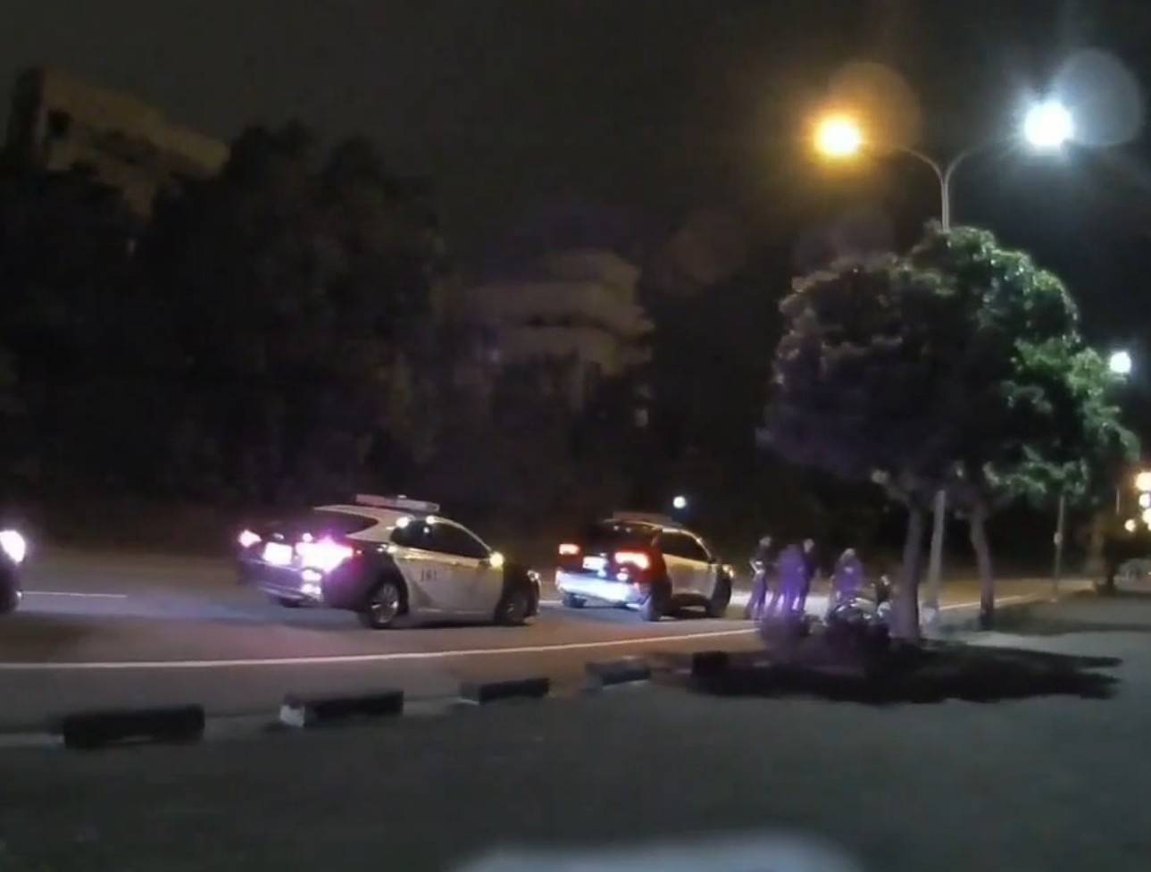 花蓮市區傳出危險競速事件,警方調閱路口監視器追查,鎖定涉案男子並依法移送偵辦。(示意圖/資料照)
