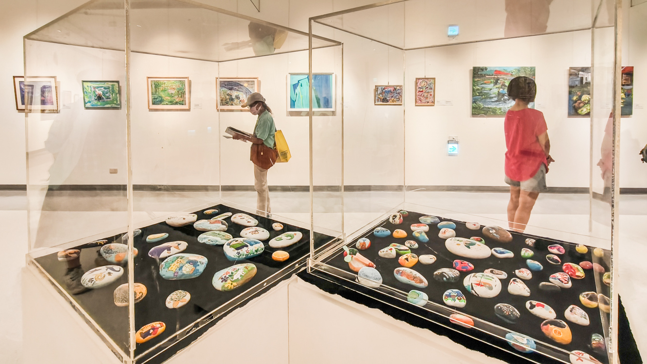 ▲透過多元藝術創作，呈現港都文化的豐富面貌，展現藝術融入生活、深化美育的成果。（圖/記者黃淑貞攝）