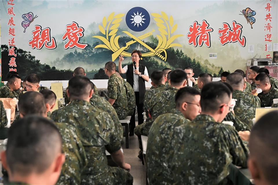 SQ10192 6常備兵役軍事訓練