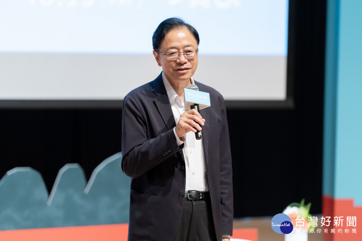 桃園市市長張善政致詞。圖片提供／桃園市立美術館。
