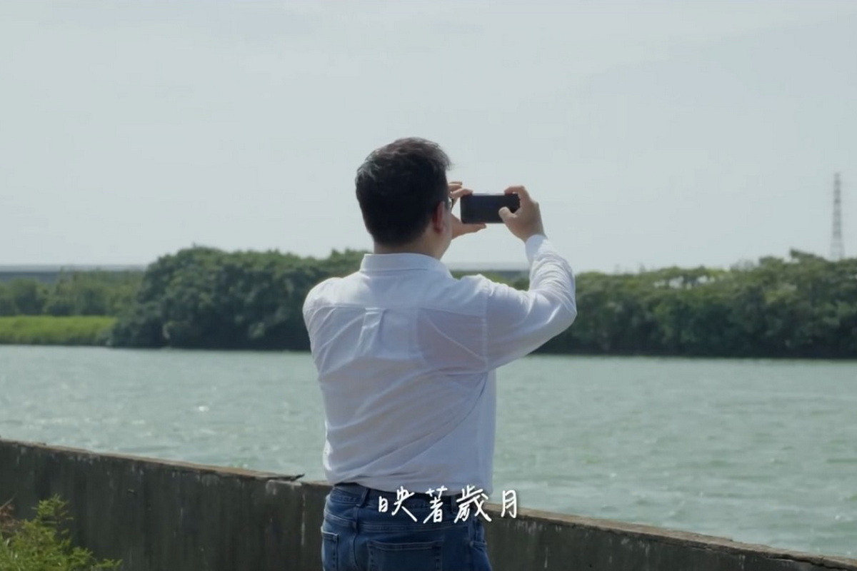 民進黨桃園市長候選人黃世杰競選歌曲〈心桃園 動起來〉MV正式上線。