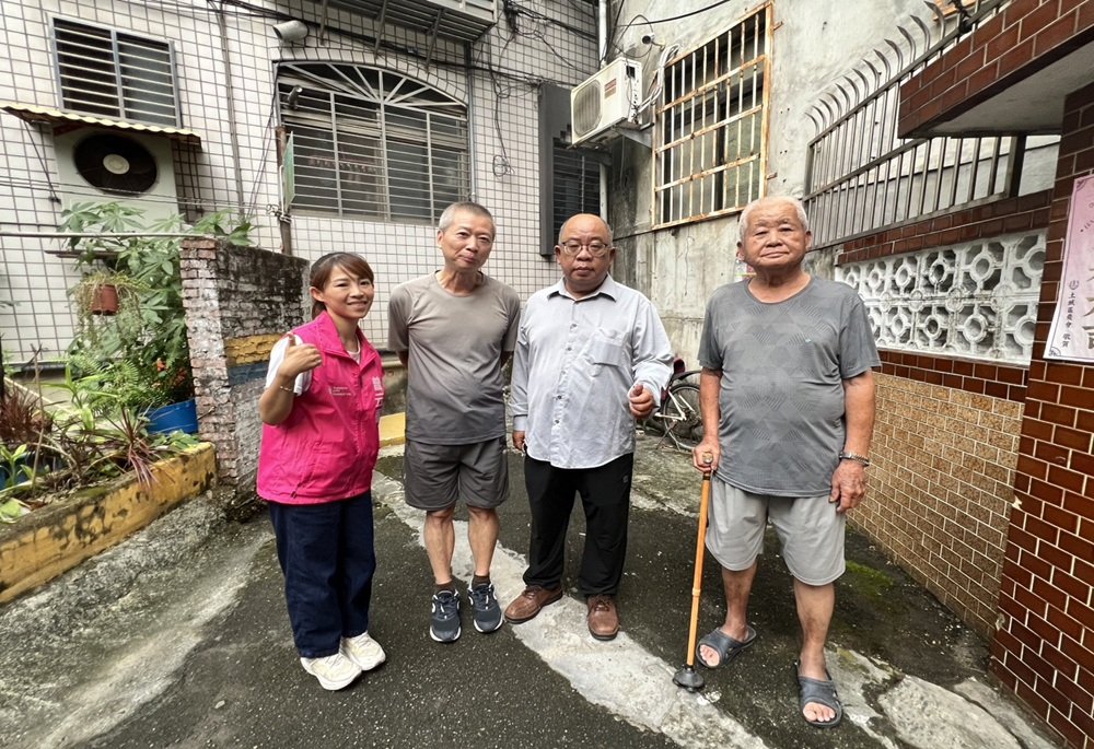 強颱薔琵逐漸逼近憂淹水 吳昇翰、曾云薔攜手會勘關注排水 230 248261022a11